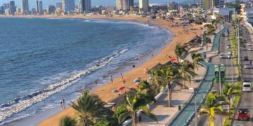 Se mantiene clima caluroso en Mazatlán