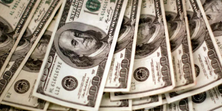 ¡Peso se ‘sacude’ mala racha y avanza más del 2%! Precio del dólar hoy 7 de agosto de 2024