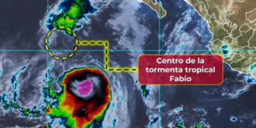 Tormenta ‘Fabio’ avanza sobre el Pacífico y se aleja de BCS