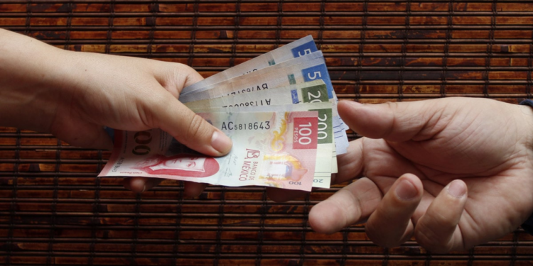 Salario mínimo en México: ¿cuánto aumentará en 2025?