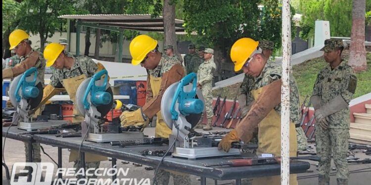 Más de 300 armas decomisadas son destruidas en la Novena Zona Militar