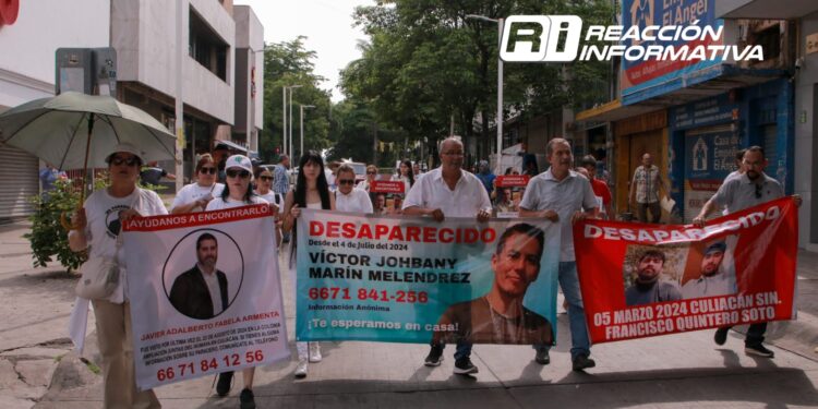 Familiares y amigos exigen a FGE dar con el paradero de Javier Adalberto Fabela