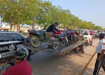 Prefiero que se enojen 20 personas por retenes contra motos a que una familia llore por la pérdida de alguien: alcalde