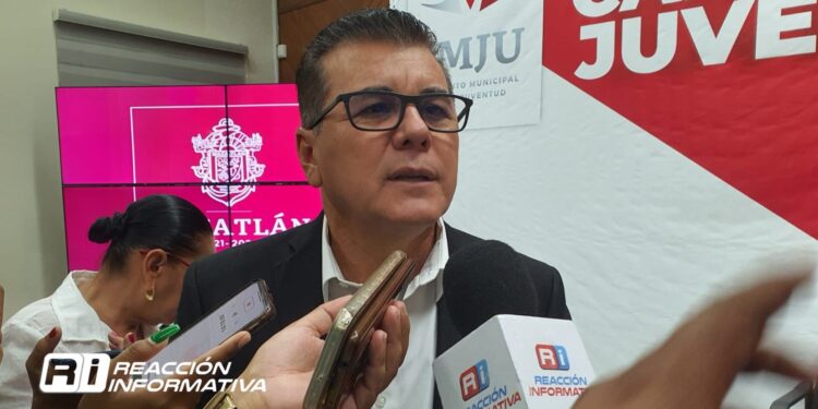 Alcalde reconoce que a Mazatlán le urge más infraestructura vial; lanzará petición a Claudia Sheinbaum
