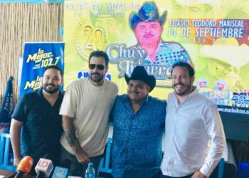 Chuy Lizárraga se presenta en Mazatlán celebrando su 20 aniversario como solista