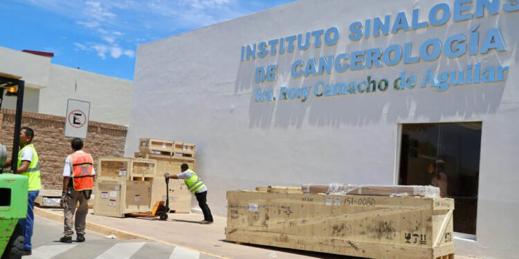 Ya llegó a Sinaloa el nuevo acelerador lineal que servirá para brindar tratamiento a pacientes oncológicos
