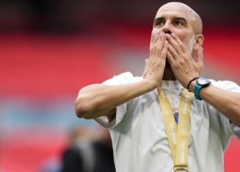 Pep Guardiola regala 13 mil dólares a cada trabajador del Manchester City para agradecer su apoyo en la temporada pasada