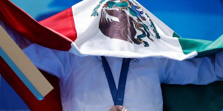 AMLO asegura que México ha hecho un “destacado papel” en París 2024, “pero nos falta una de oro”