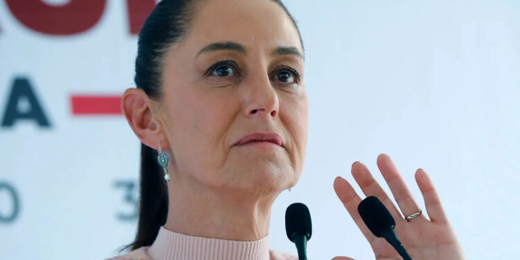 Sheinbaum niega una dictadura en México ante el control del Congreso y la reforma judicial