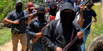 Grupos paramilitares impiden elecciones extraordinarias en Pantelhó