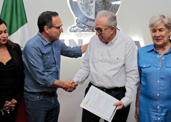 Recibe Rocha quinteta para proponer al titular de la FGE