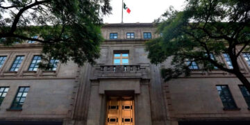 Suprema Corte podría interponer amparo si reforma judicial viola proceso: Raúl Contreras