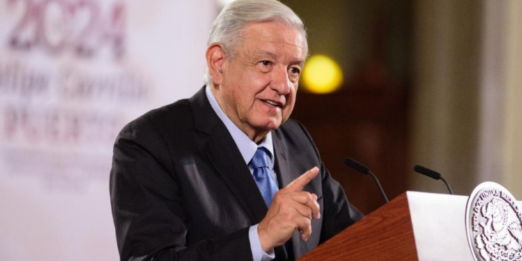 AMLO reacciona a las declaraciones de Ken Salazar sobre reforma Judicial