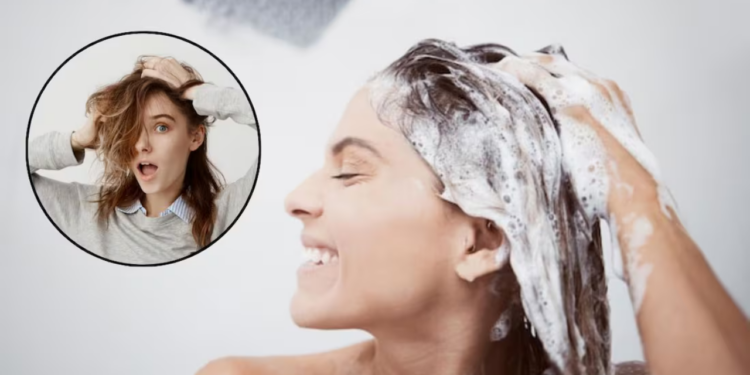 Las consecuencias negativas de lavarte el cabello menos de dos veces por semana