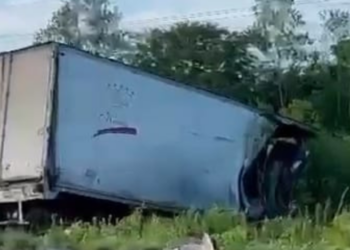 Dos personas mueren en choque de tráiler en la maxipista Mazatlán – Culiacán