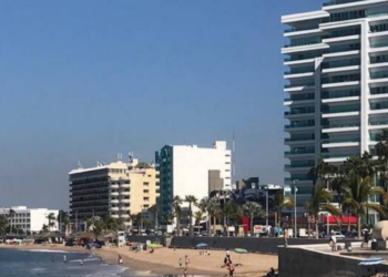 Fin de semana con nubes y claros, así como calor húmedo en Mazatlán