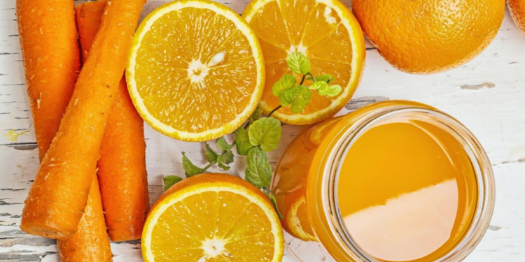 La mezcla eficaz entre fruta y verdura para una bebida rica en vitamina C, llena de colágeno