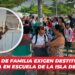 Padres de familia exigen destituir a la directora en escuela de la Isla de la Piedra