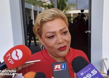 Alcaldesa de Rosario se niega a dar información sobre la violencia, argumenta “Voy al doctor”