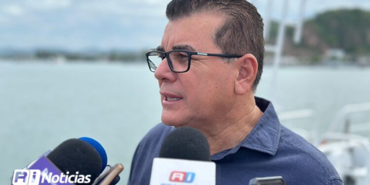 Lluvias dejaron encharcamientos en varios puntos de Mazatlán y deslaves en el Cerro de la Nevería y Flores Magón