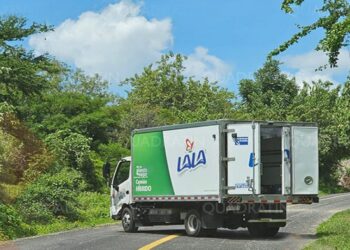 Trabajador y camión de una empresa lechera son tomados por hombres armados en Pradera Dorada