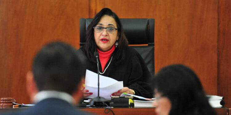 Ministra Norma Piña consulta a la SCJN para determinar si se puede suspender la discusión de la reforma judicial