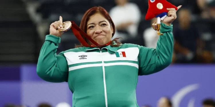 ¡Leyenda del para powerlifting! Amalia Pérez conquista bronce, la medalla 14 para México en París