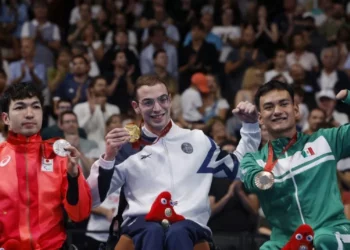 Ángel Camacho, triple medallista para México en París 2024, lamenta que los atletas paralímpicos sólo son visibilizados cada cuatro años