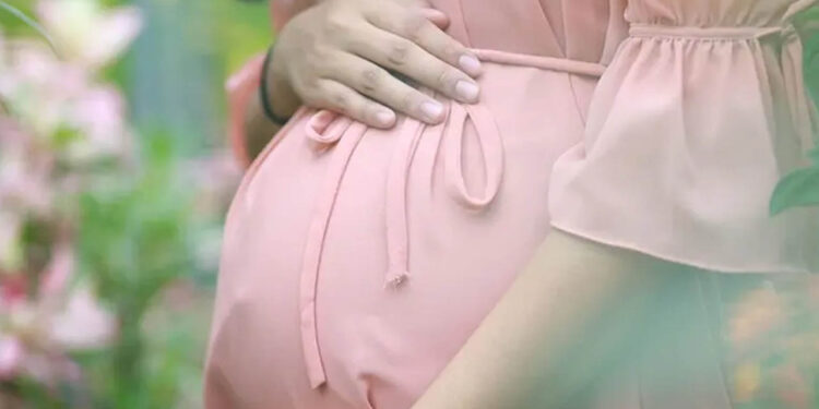 101 mil niñas se convirtieron en mamás; representan 5.6% de los nacimientos: INEGI