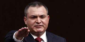 Que García Luna entregue pruebas de mis vínculos con el narco, con eso se salva de la sentencia en EE.UU.: AMLO