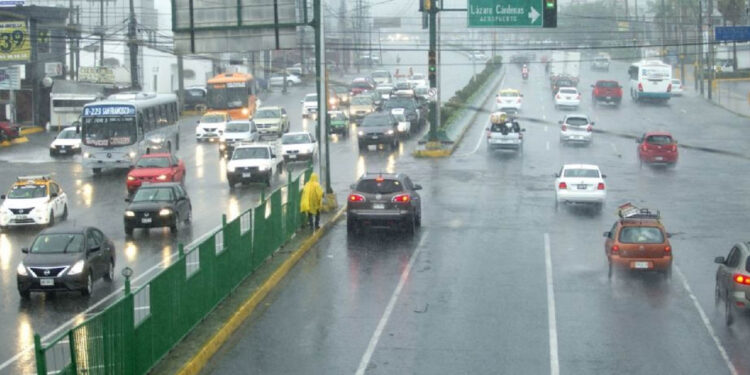 Se intensifica tormenta tropical Francine, se convertirá en huracán en las próximas horas