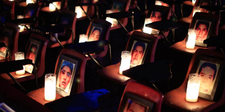 Sheinbaum continuará con investigación, no habrá impunidad: AMLO a 10 años de la desaparición de los 43 normalistas de Ayotzinapa