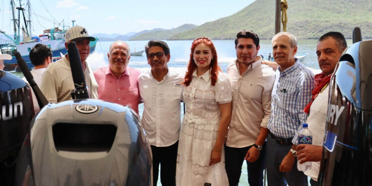 Histórica, entrega de embarcaciones menores por parte del Gobierno Estatal: Guerra Mena