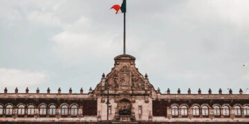 Claudia Sheinbaum confirma que vivirá en Palacio Nacional
