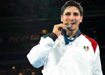 Marco Verde se une al Canelo Team para iniciar su carrera en el box profesional
