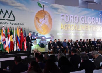 Berdegué Sacristán Llama al Sector Privado a Unirse por la Soberanía Alimentaria