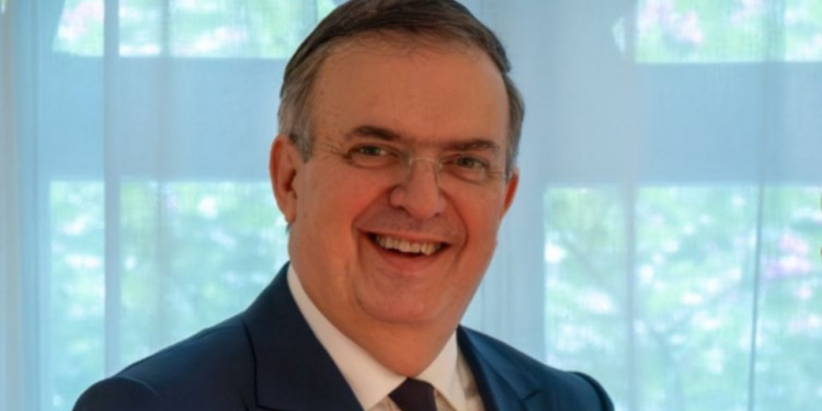 Marcelo Ebrard anuncia nombramientos en su gabinete de Economía