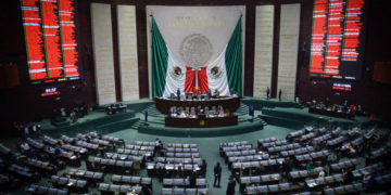 PAN acusa que la 4T busca controlar contenidos en internet con la reforma energética; Morena asegura que es para llegar a comunidades apartadas