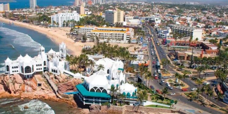 Aumenta la posibilidad de precipitaciones en Mazatlán; Se pronostica un jueves con nubes y claros la mayor parte del día