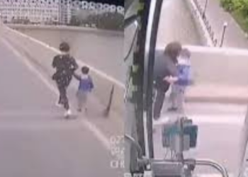 Chofer de autobús salva a niño, su mamá iba a arrojarse de un puente con él