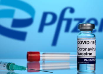 Cofepris autoriza vacuna actualizada contra covid-19 de Pfizer