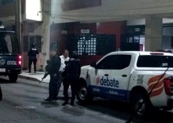 Tras ataque a El Debate, persiguen y agreden a repartidor del periódico; el motociclista fue trasladado a un hospital