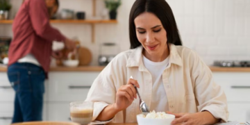 El hábito que debes modificar porque produce un daño irreparable en la salud, según científicos