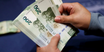 Anuncia Sheinbaum recorte de 5% al costo del Gobierno federal