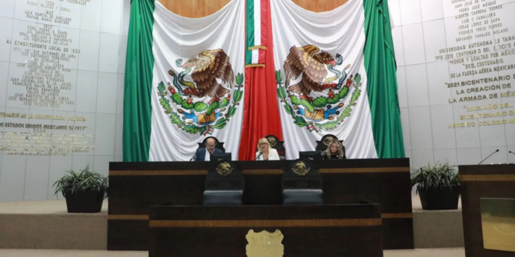 Congresos de 17 estados aprueban ‘supremacía constitucional’