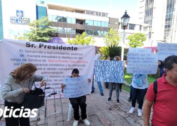 Vecinos de Villa Adolfo López Mateos “El Tamarindo” exigen destitución de la Sindica Municipal de la comunidad
