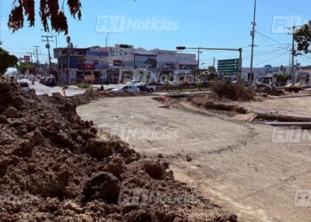 Trabajos de colector en Av. De Las Torres y Clouthier, en Mazatlán, “caminan” a paso lento