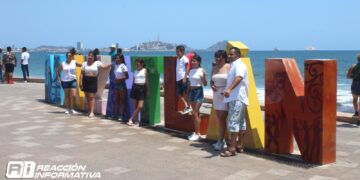 Mazatlán registra baja afluencia turística, aunque con leve mejoría respecto a fines de semana pasados