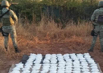 Ejército Mexicano asegura alrededor de 70 kilogramos de posible metanfetamina en Sinaloa