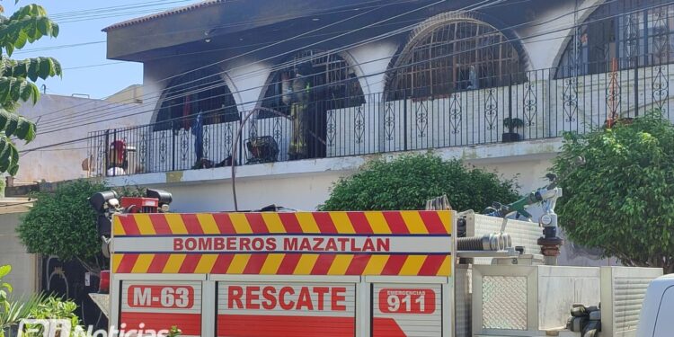 Se registran dos incendios en viviendas de diferentes colonias de Mazatlán